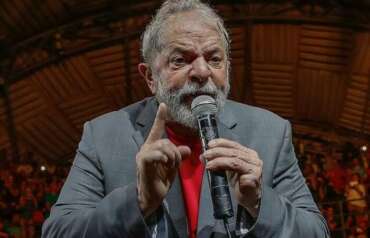 Coletiva Lula