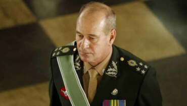 Ministro da Defesa demissão