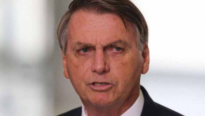 Bolsonaro lamenta vitória de Castillo