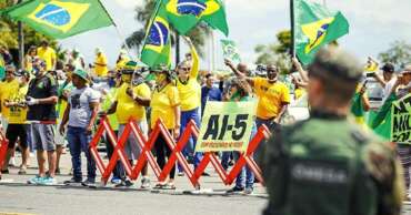 Bolsonaristas convocam ato em frente ao STF: "Liberdade em jogo!"