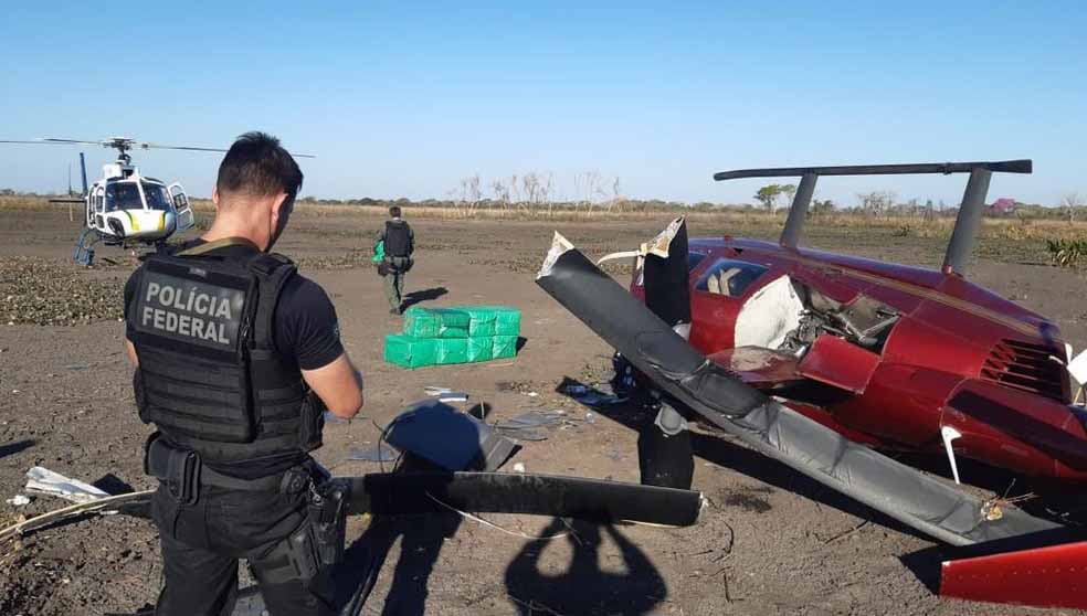 Helicóptero cai em fazenda no Mato Grosso