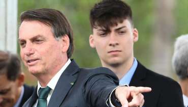 Bolsonaro expulsou 04 de casa