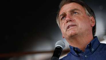 Bolsonaro avisa STF que vai depor presencialmente