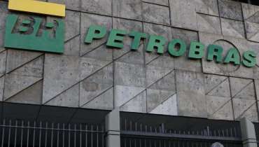 Petrobras dobra dividendos a acionistas