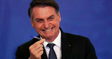 Bolsonaro sanciona orçamento de 2023 com 'orçamento secreto'