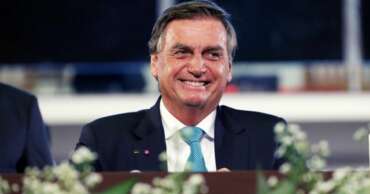 Bolsonaro volta atrás e diz que vai ao debate da Band