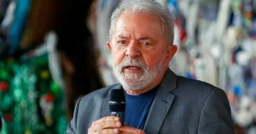 Privatização da Eletrobras - Segundo matéria publicada O Globo nesta sexta-feira (09), o entorno do ex-presidente Lula (PT) não pretende reverter as privatizações feitas até agora na Petrobras em caso de uma vitória do petista nas eleições presidenciais.