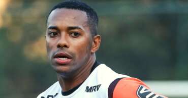 Após decisão do MPF sobre prisão, Robinho está sumido em Santos