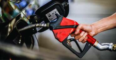 Com alta da gasolina, inflação sobe 0,71% em março; veja os números