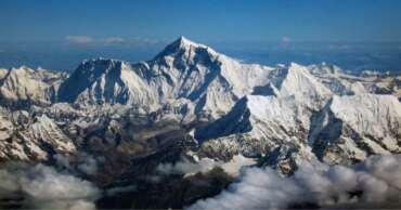 Avalanche no Himalaia mata 7 e soterra dezenas de turistas; saiba