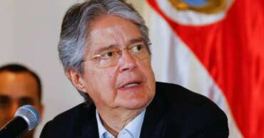 Congresso aprova processo de impeachment do presidente do Equador
