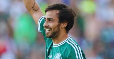 Ídolo do Palmeiras, Valdivia é internado em hospital psiquiátrico, diz jornal